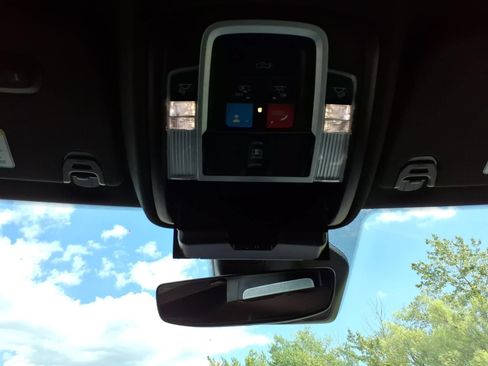 Used 2025 RAM 1500 4x4 Crew Cab image 20