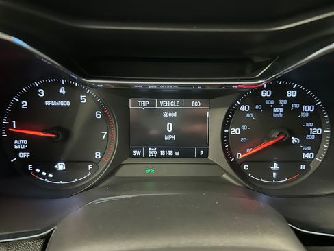 Used 2023 Chevrolet TrailBlazer LT AWD/4WD image 10