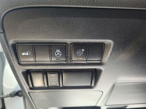 Certified 2021 Nissan Armada Platinum w/ Captain's Chairs Package AWD/4WD image 13