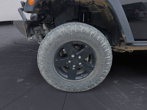 Used 2016 Jeep Wrangler Sport image 14