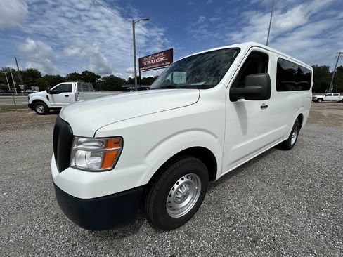 Used 2018 Nissan NV 3500 S RWD image 1