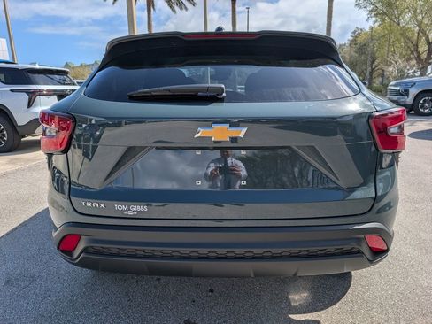 New 2026 Chevrolet Trax LS image 7