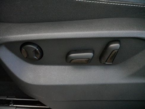 Certified 2023 Volkswagen Atlas SE image 20