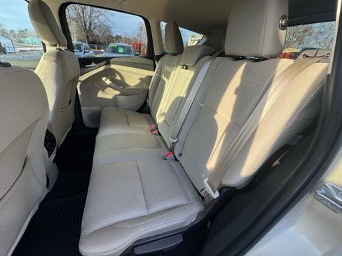 Used 2018 Ford Escape SE w/ SE Sync 3 Package image 11