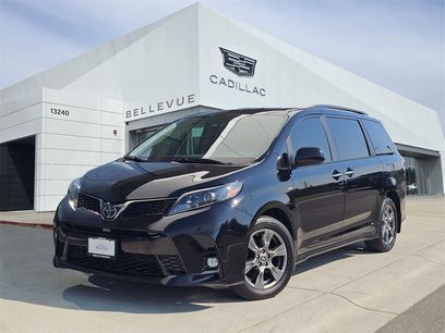 Used 2020 Toyota Sienna SE Premium