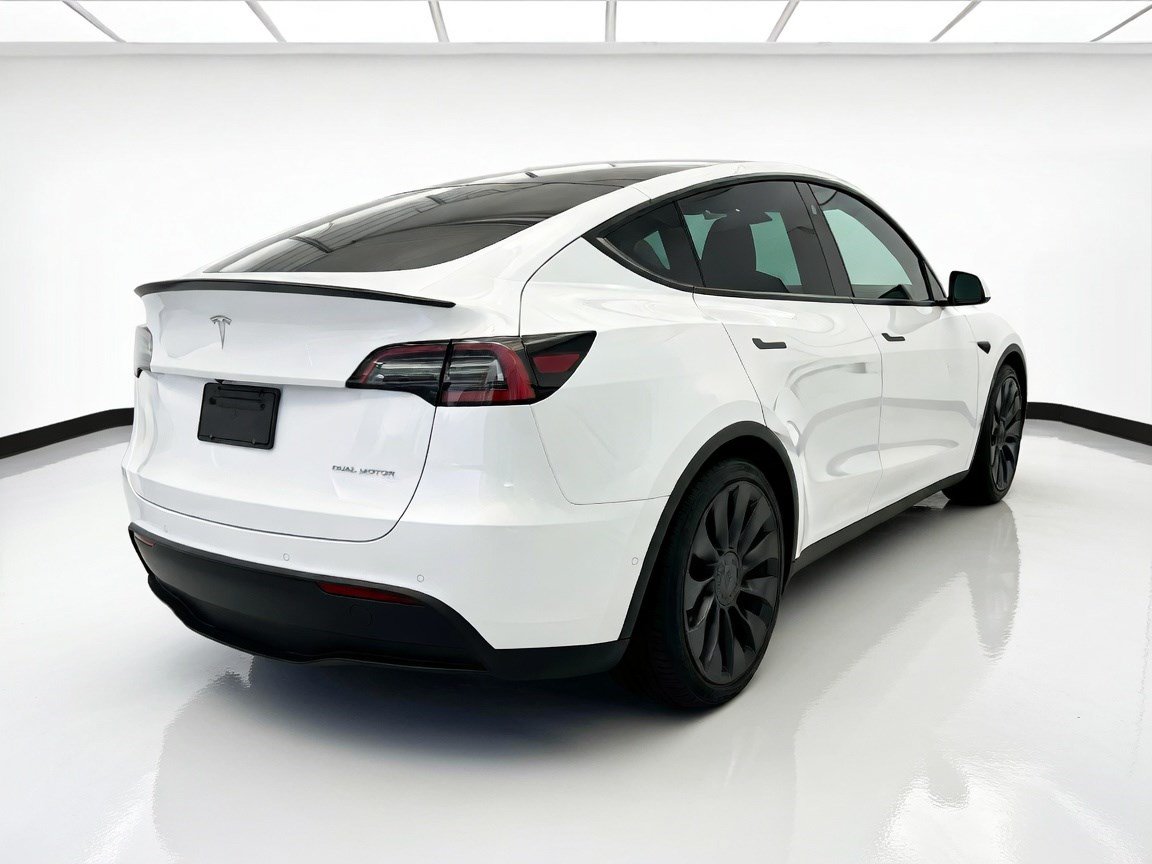 Used 2022 Tesla Model Y Performance AWD/4WD image 4