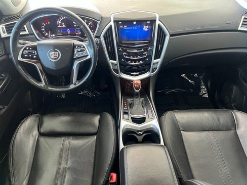 Used 2014 Cadillac SRX Luxury image 17