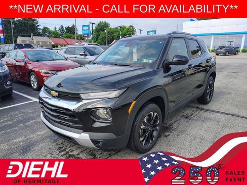 Used 2023 Chevrolet TrailBlazer LT w/ Convenience Package AWD/4WD image 1