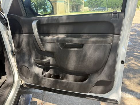 Used 2011 Chevrolet Silverado 1500 LT image 13