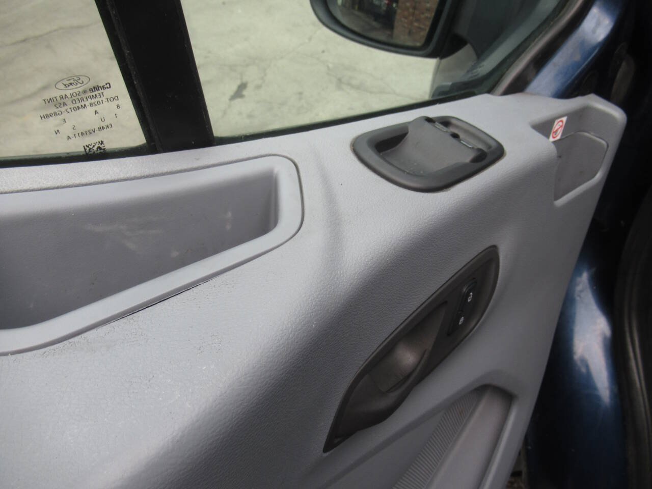 Used 2019 Ford Transit 250 130 Low Roof RWD image 15