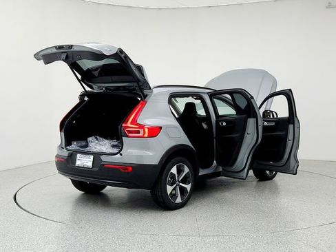 New 2026 Volvo XC40 B5 Plus w/ Protection Package Premier image 11