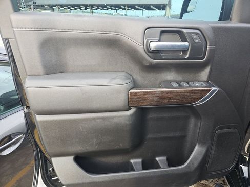 Used 2019 GMC Sierra 1500 Elevation w/ Elevation Value Package image 11