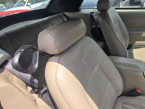 Used 2001 Ford Mustang Premium RWD image 34