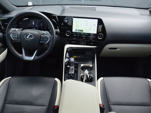 Used 2024 Lexus NX 350 AWD image 12
