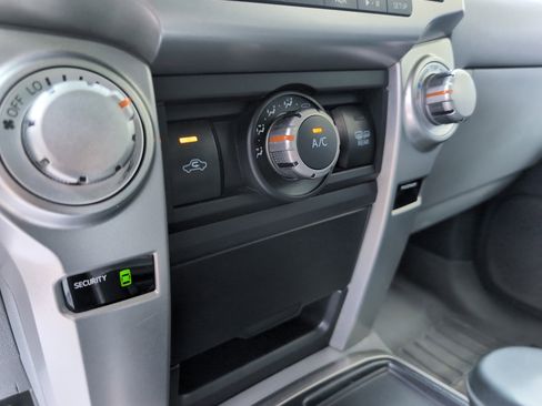 Used 2013 Toyota 4Runner SR5 RWD image 35