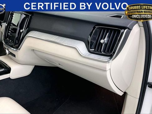 Certified 2025 Volvo S60 T8 Plus AWD/4WD image 22
