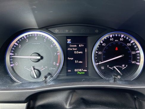 Used 2019 Toyota Highlander Limited AWD/4WD image 17