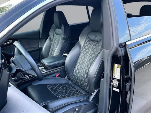 Used 2023 Audi SQ8 Prestige AWD/4WD image 8