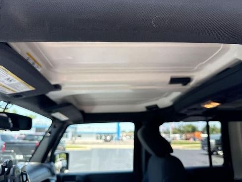 Used 2017 Jeep Wrangler Unlimited Sport w/ Quick Order Package 24S AWD/4WD image 19