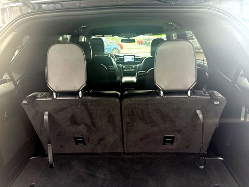 Used 2023 Ford Explorer ST-Line w/ Class IV Trailer Tow Package image 55