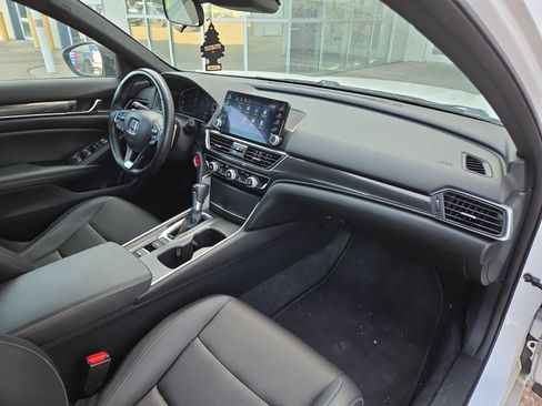 Used 2022 Honda Accord Sport image 11