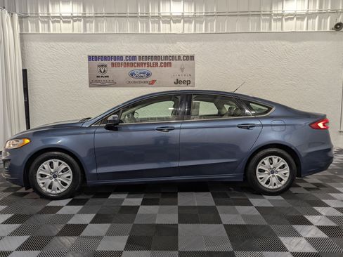 Used 2019 Ford Fusion S image 1