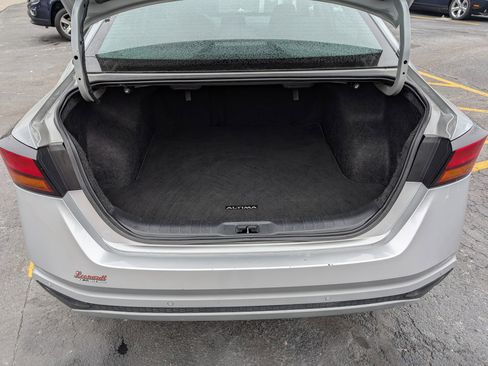 Used 2023 Nissan Altima 2.5 SV image 29