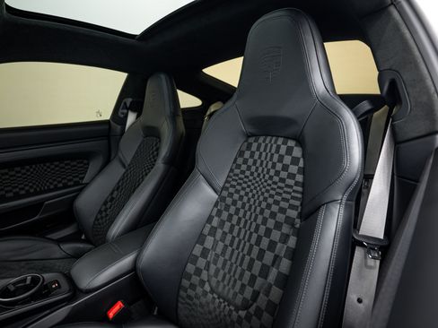 Certified 2026 Porsche 911 Carrera GTS image 24