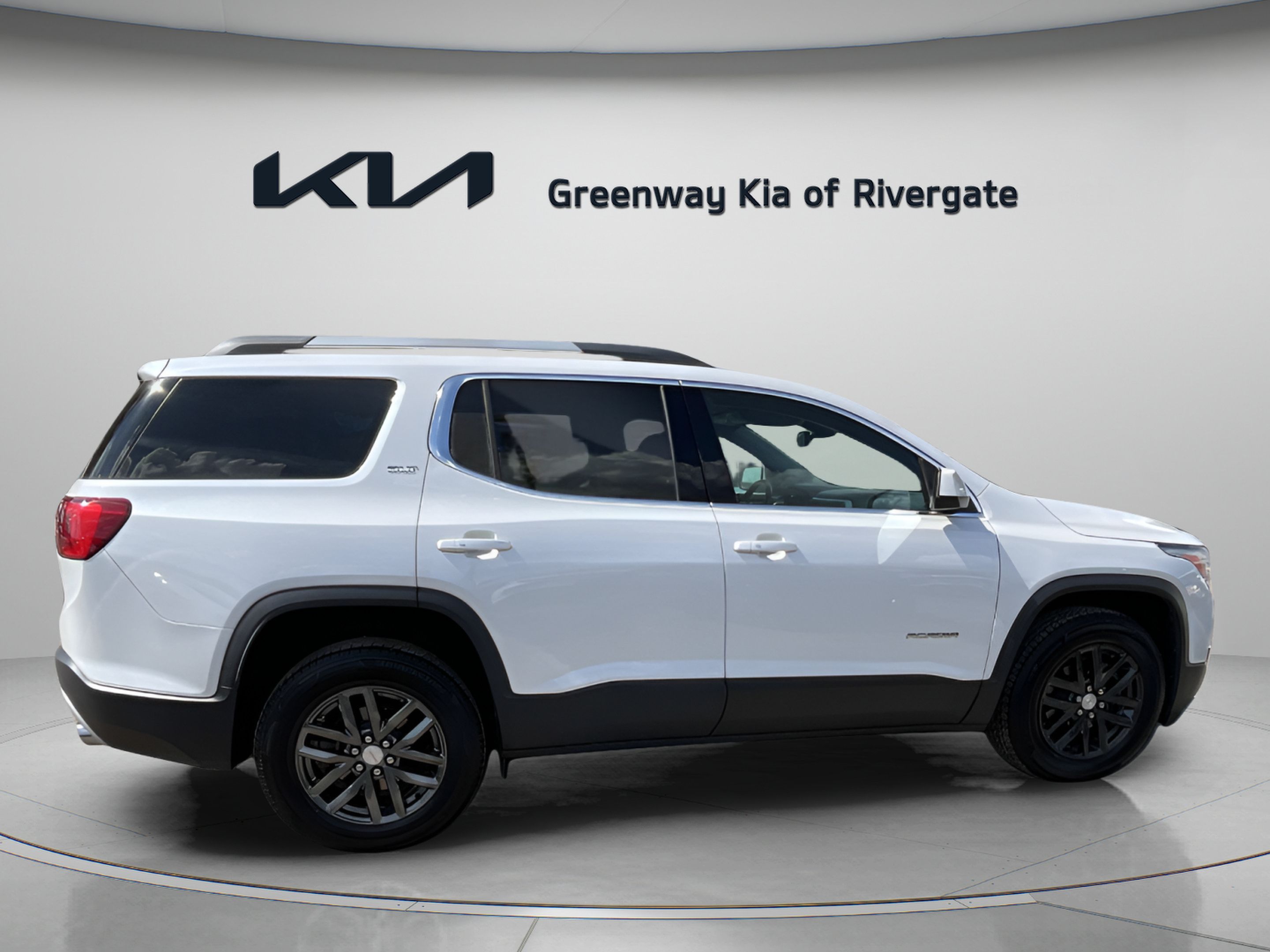 Used 2019 GMC Acadia SLT FWD image 8