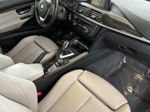 Used 2014 BMW 328i xDrive Wagon image 16