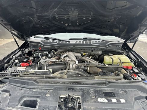 Used 2021 Ford F350 Lariat w/ Chrome Package AWD/4WD image 31
