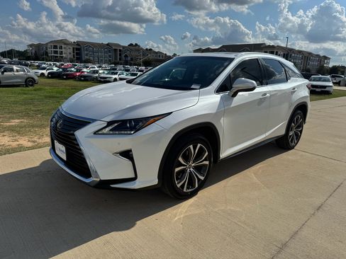 Used 2019 Lexus RX 350 FWD w/ Navigation Package image 4