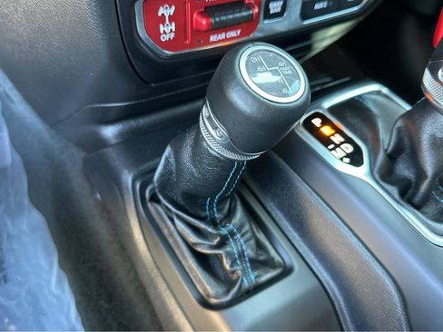 Used 2022 Jeep Wrangler Unlimited Rubicon 4xe w/ Steel Bumper Group image 27