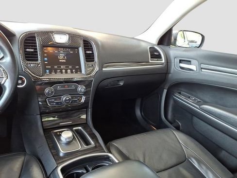 Used 2016 Chrysler 300 Limited RWD image 30