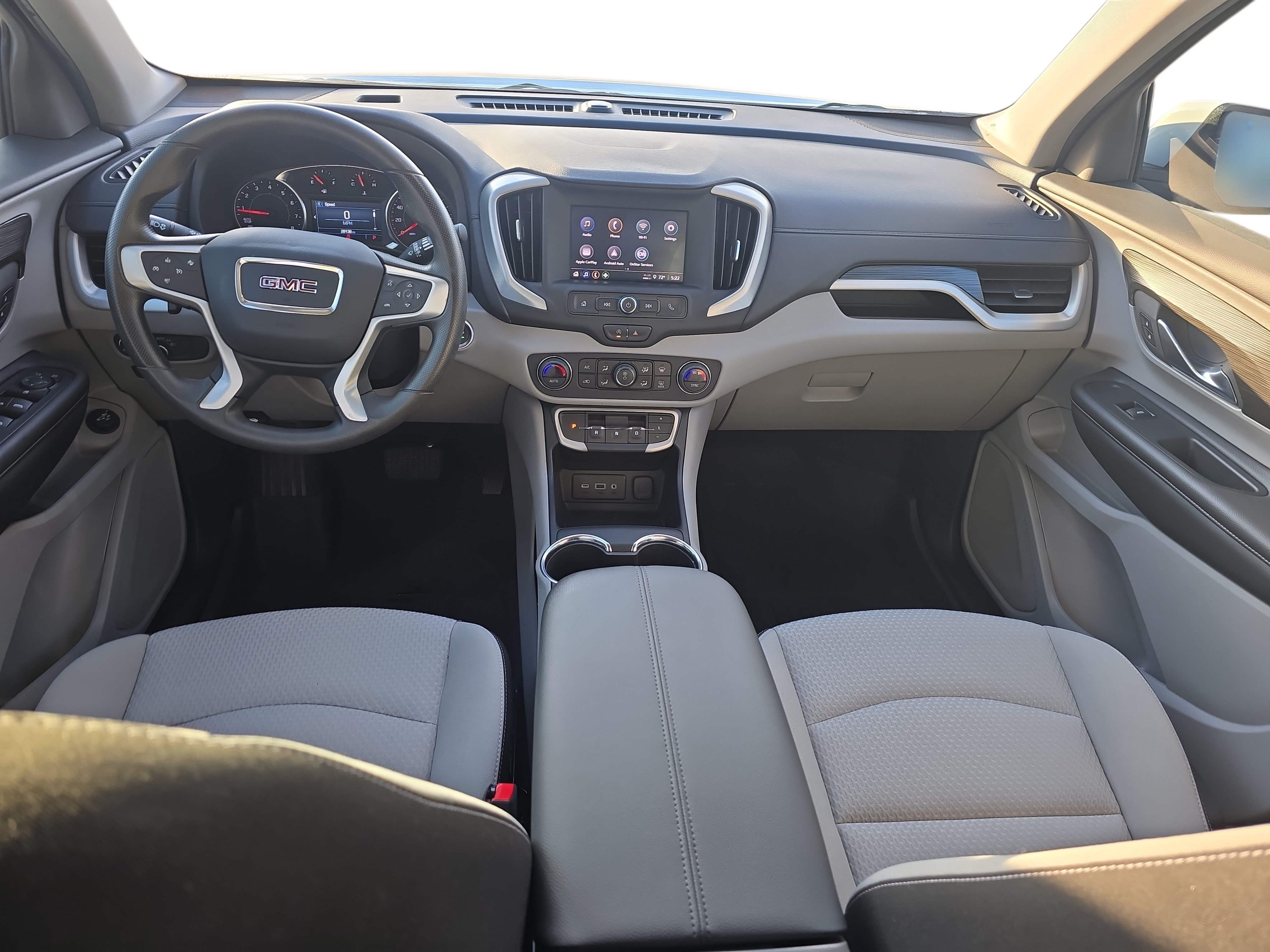 Used 2023 GMC Terrain SLE w/ Driver Convenience Package FWD image 9