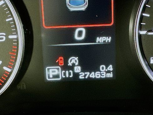 Used 2024 Subaru Crosstrek 2.0i Premium image 17