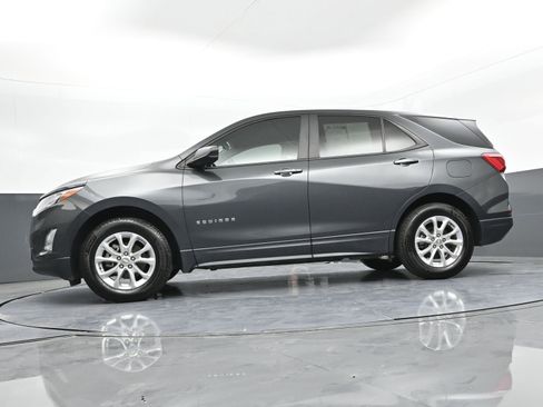 Used 2021 Chevrolet Equinox LS w/ LS Convenience Package image 31