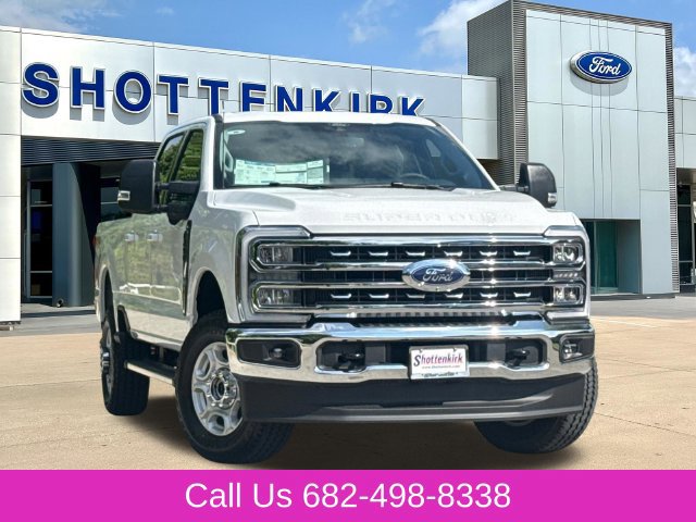 New 2026 Ford F250 XLT w/ XLT Premium Package AWD/4WD image 1