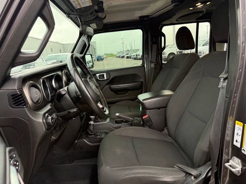 Used 2019 Jeep Wrangler Unlimited Sport S AWD/4WD image 5