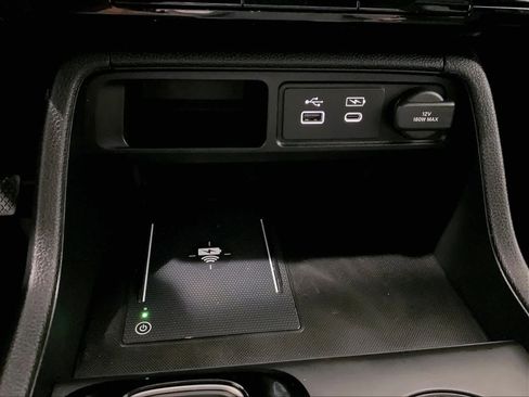 Used 2025 Honda Pilot TrailSport image 28