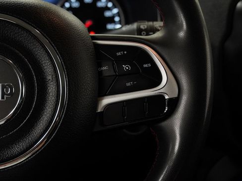 Certified 2023 Jeep Renegade Trailhawk AWD/4WD image 38