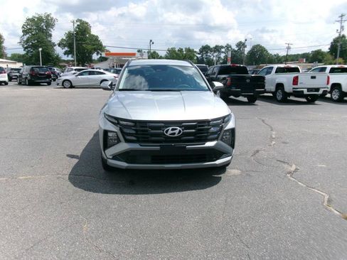 Used 2025 Hyundai Tucson SEL FWD image 3