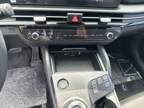 New 2026 Kia Sportage LX image 8