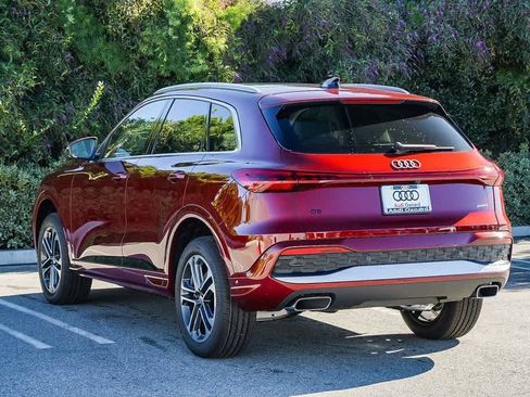 New 2025 Audi Q5 Premium image 6