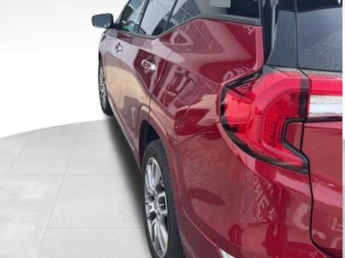 Used 2023 GMC Terrain Denali AWD/4WD image 5