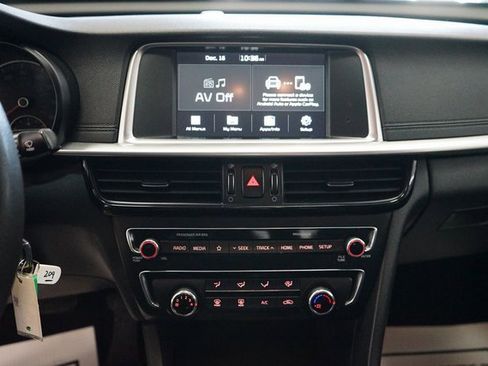 Used 2020 Kia Optima LX image 7