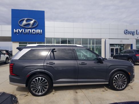 New 2026 Hyundai Palisade Calligraphy FWD image 8