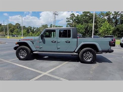 New 2025 Jeep Gladiator Mojave image 28