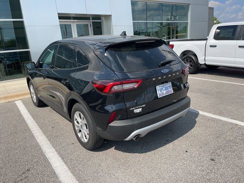 Certified 2025 Ford Escape Active FWD image 2