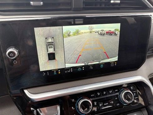 Used 2022 GMC Sierra 1500 Denali AWD/4WD image 13